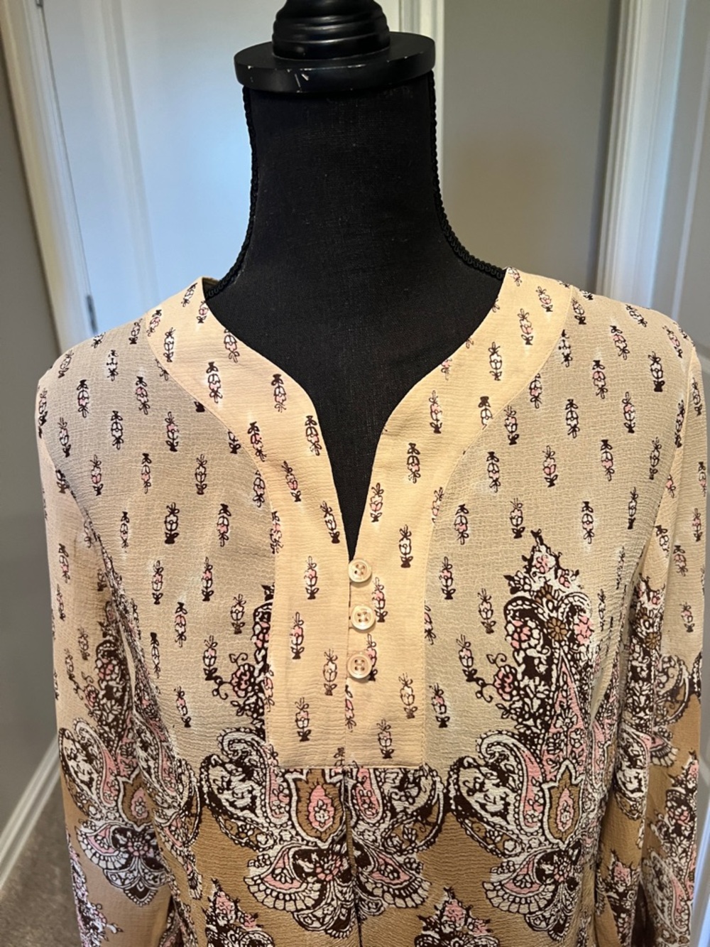Emma James Cream, Brown and Pink Paisley Split-Neck Tunic - Picture 5 of 11